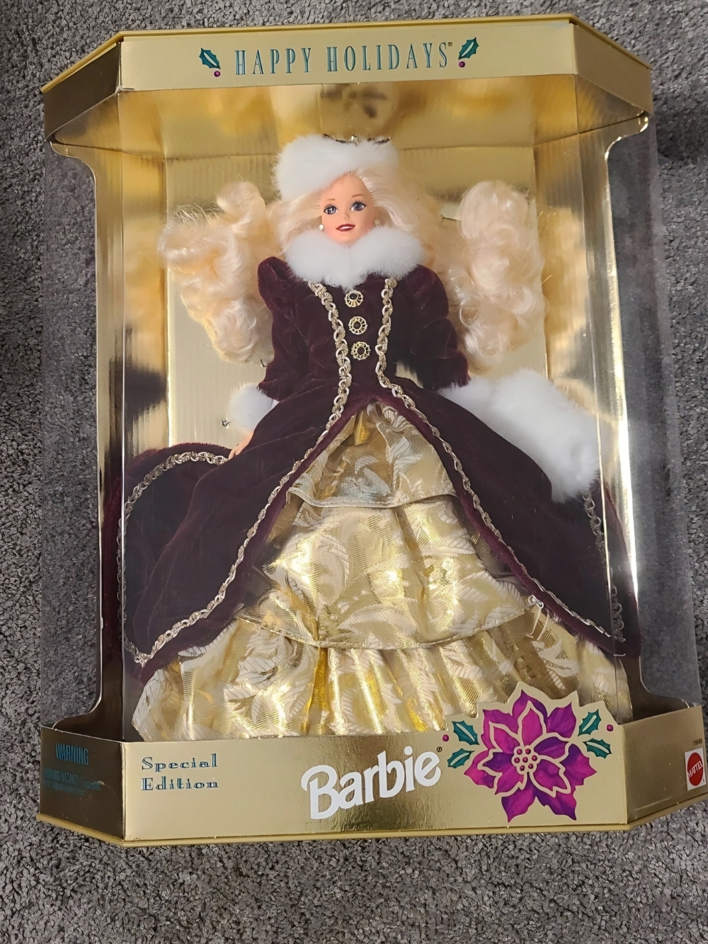 Barbie Happy Holidays Barbie Special Edition Special Edition Doll in Gold &